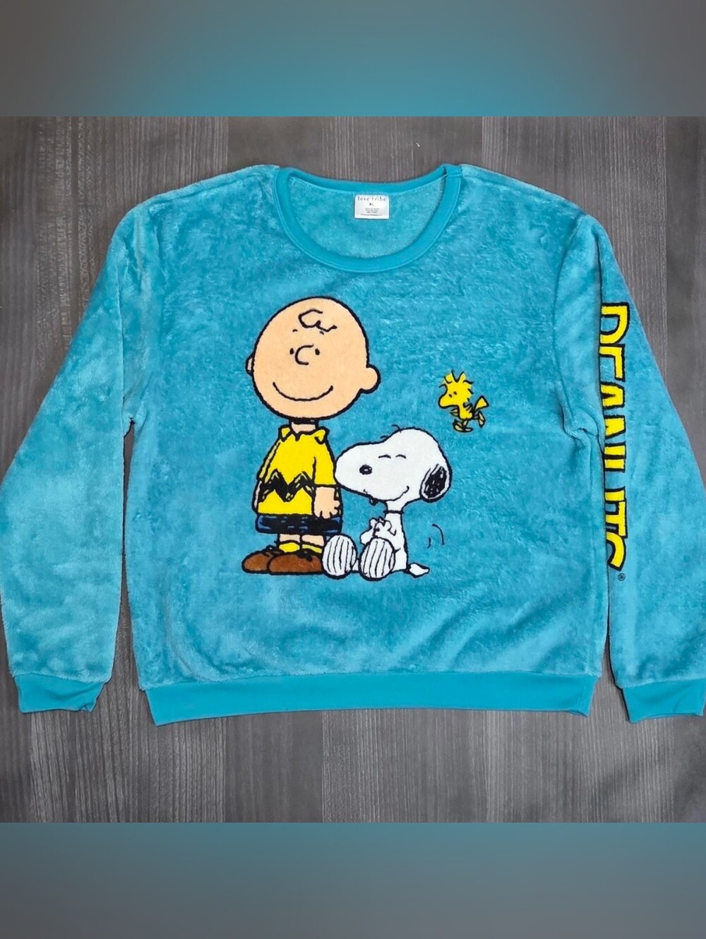 Love tribe Juniors XL Peanuts Charlie Brown and Snoopy blue polyester sweatshirt